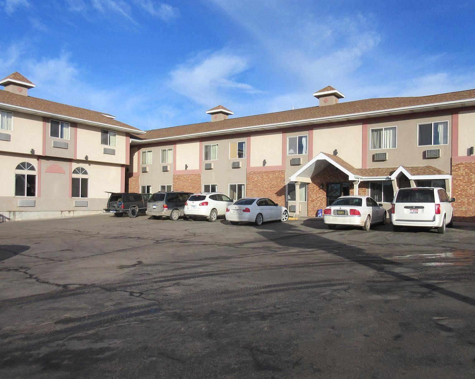 Dakota Pines Inn ラピッドシティ エクステリア 写真