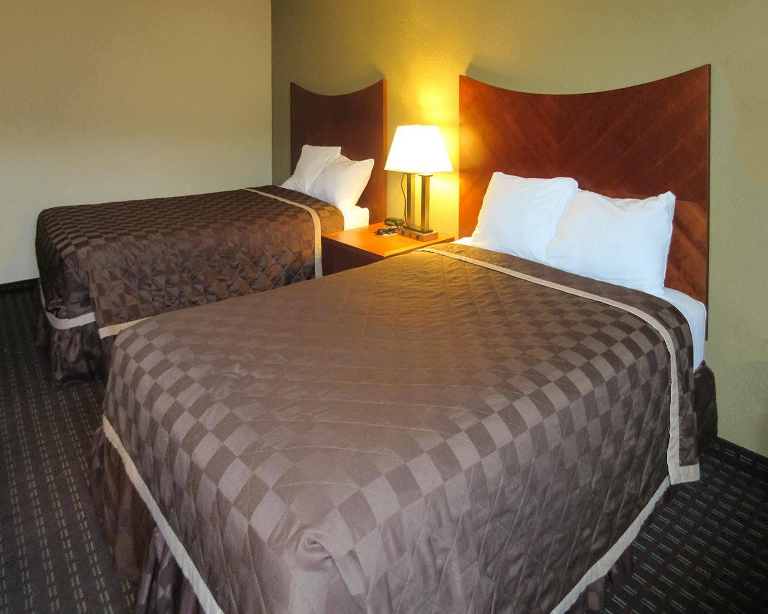Dakota Pines Inn ラピッドシティ エクステリア 写真