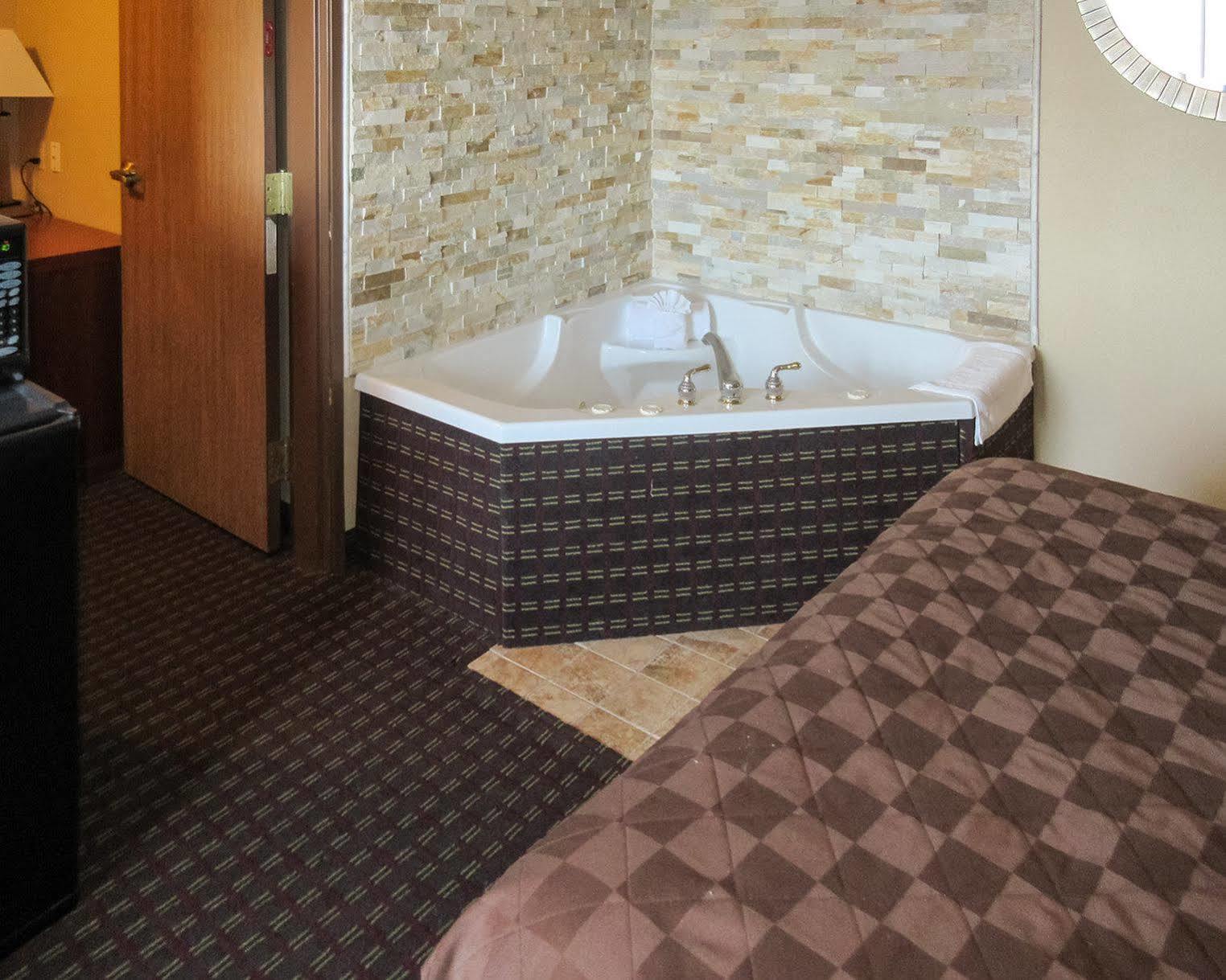 Dakota Pines Inn ラピッドシティ エクステリア 写真